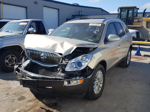 5GALRBED0AJ257277 - 2010 BUICK ENCLAVE CX GOLD photo 2