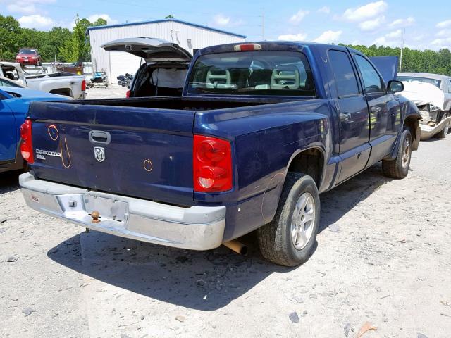 1D7HE48K86S573605 - 2006 DODGE DAKOTA QUA BLUE photo 4