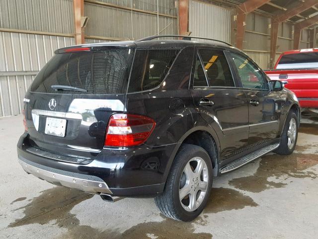 4JGBB86E37A250935 - 2007 MERCEDES-BENZ ML 350 BLACK photo 4