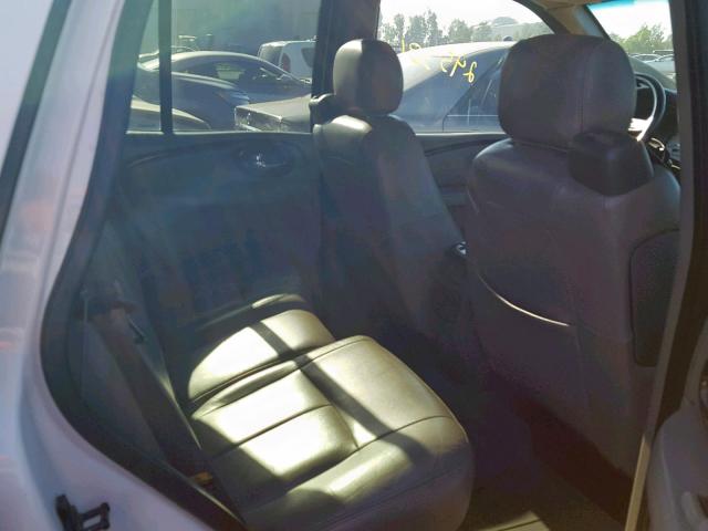 5GAET13P342200619 - 2004 BUICK RAINIER CX WHITE photo 6