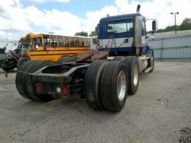 1M1AK06Y57N019751 - 2007 MACK 600 CXN600 BLUE photo 4