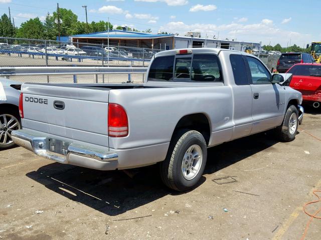 1B7GL22XXYS515650 - 2000 DODGE DAKOTA WHITE photo 4