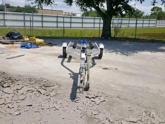 1M5BA1218J1E62630 - 2019 TRAIL KING TRAILER SILVER photo 2