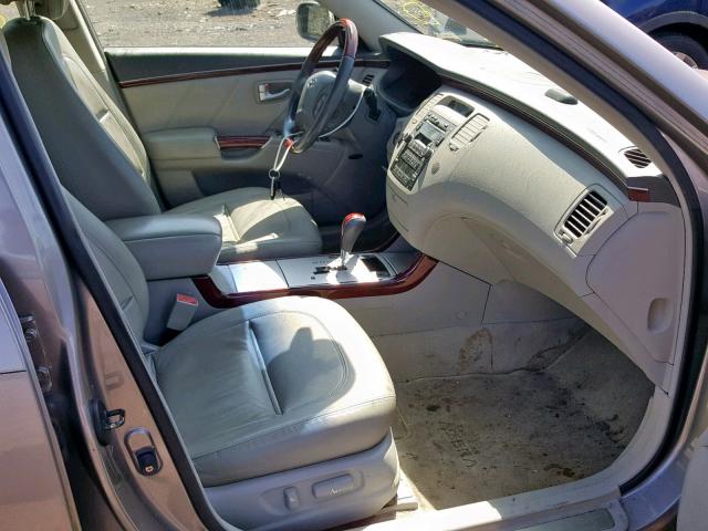 KMHFC46F86A103668 - 2006 HYUNDAI AZERA SE SILVER photo 5