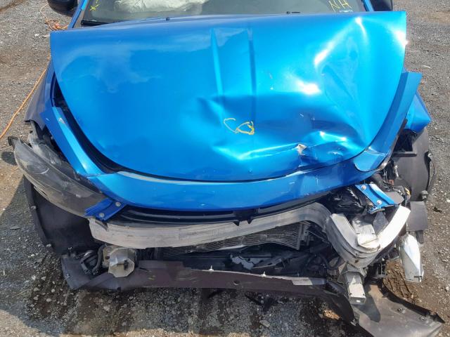 1C3CDFBB9FD435298 - 2015 DODGE DART SXT BLUE photo 7