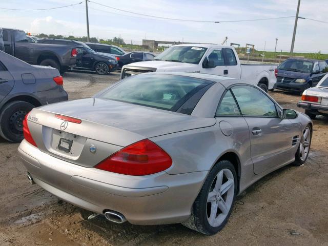 WDBSK75F34F080050 - 2004 MERCEDES-BENZ SL 500 SILVER photo 4