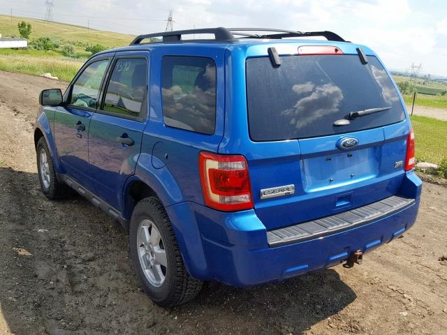 1FMCU9DG6CKC08319 - 2012 FORD ESCAPE XLT BLUE photo 3