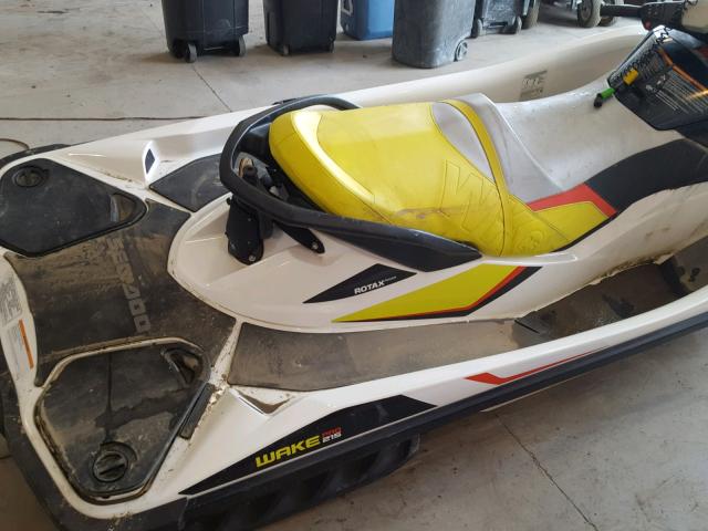 YDV29094B414 - 2014 SEAD WAKEPRO215 WHITE photo 6