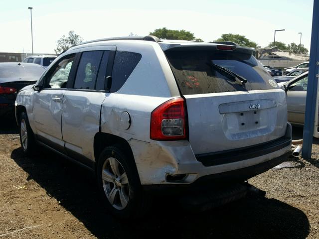 1C4NJCBB0DD258231 - 2013 JEEP COMPASS SP 银色 照片 3
