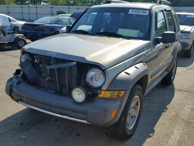 1J4GL38K15W685203 - 2005 JEEP LIBERTY RE GOLD photo 2