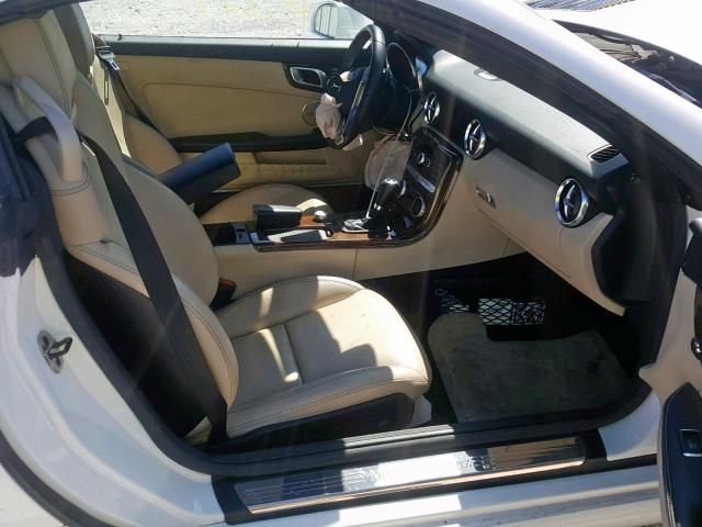 WDDPK5HA9GF115230 - 2016 MERCEDES-BENZ SLK 350 WHITE photo 5