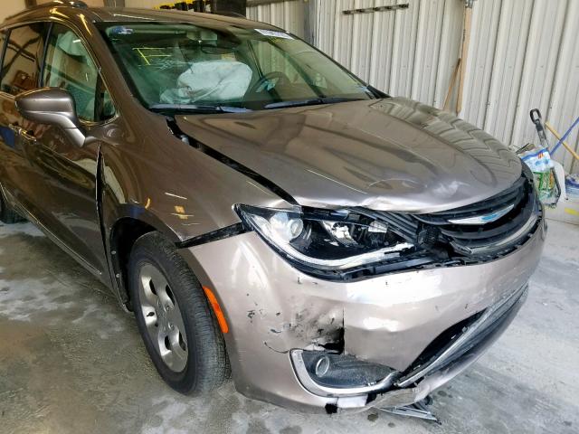 2C4RC1L72JR195281 - 2018 CHRYSLER PACIFICA H TAN photo 9