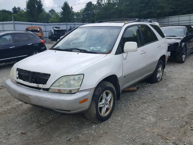 JTJHF10UX20283081 - 2002 LEXUS RX 300 WHITE photo 2