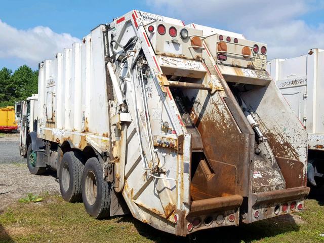 1M2AU04C49M002638 - 2009 MACK 600 LEU600 WHITE photo 3