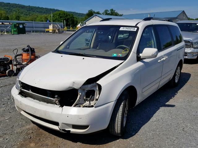 KNDMG4C70B6414053 - 2011 KIA SEDONA LX WHITE photo 2