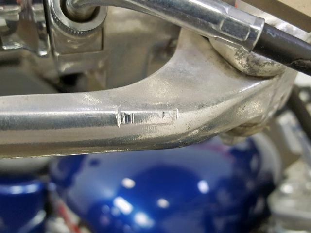 JH2PC21351M212260 - 2001 HONDA VT600 CD BLUE photo 11