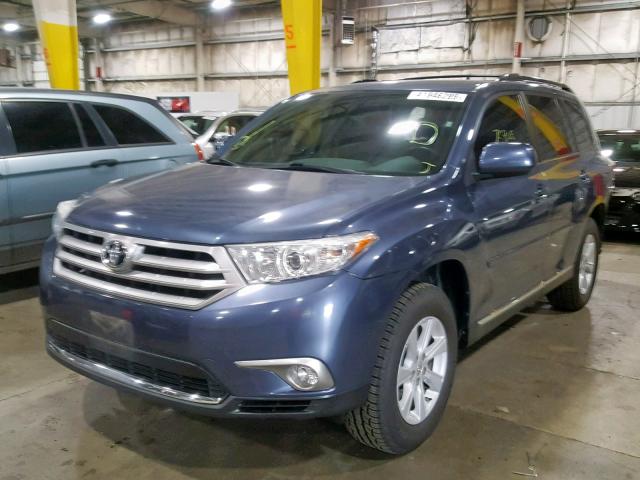 5TDZK3EH4CS084326 - 2012 TOYOTA HIGHLANDER BLUE photo 2