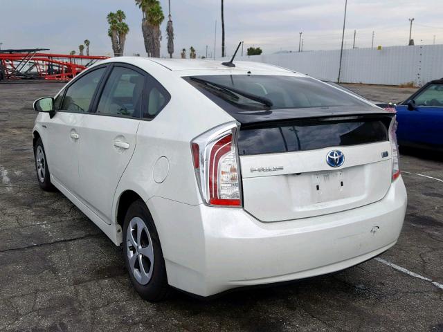 JTDKN3DU3F1972025 - 2015 TOYOTA PRIUS WHITE photo 3