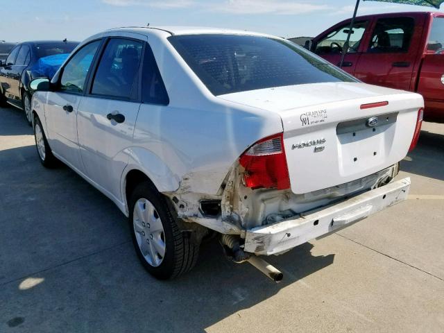 1FAFP34N07W191896 - 2007 FORD FOCUS ZX4 WHITE photo 3