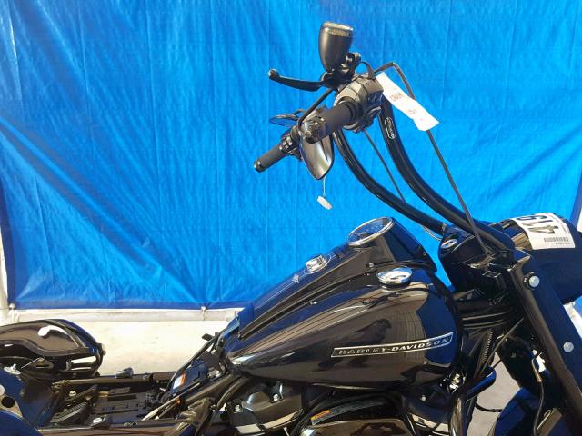 1HD1KVP18KB618621 - 2019 HARLEY-DAVIDSON FLHRXS BLACK photo 5