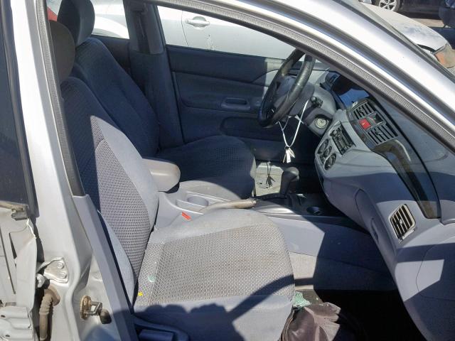 JA3AJ26E33U002126 - 2003 MITSUBISHI LANCER ES SILVER photo 5