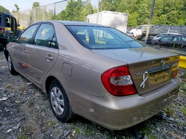4T1BE30K52U069206 - 2002 TOYOTA CAMRY LE GOLD photo 3
