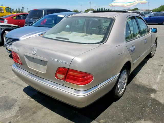 WDBJF25H6XA935183 - 1999 MERCEDES-BENZ E 300TD SILVER photo 4