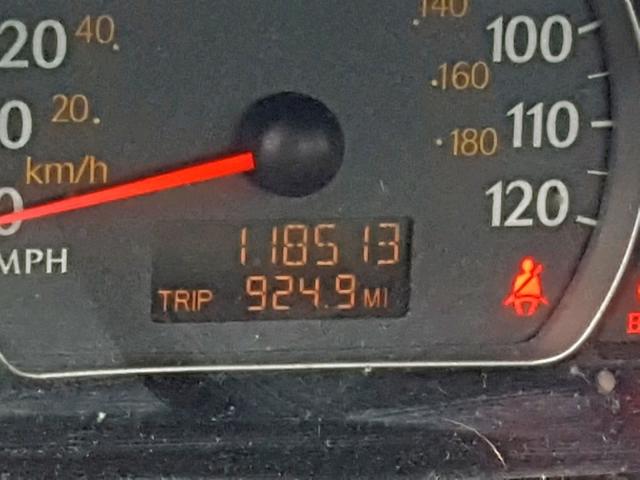 1G8AM12F44Z144002 - 2004 SATURN ION LEVEL SILVER photo 8