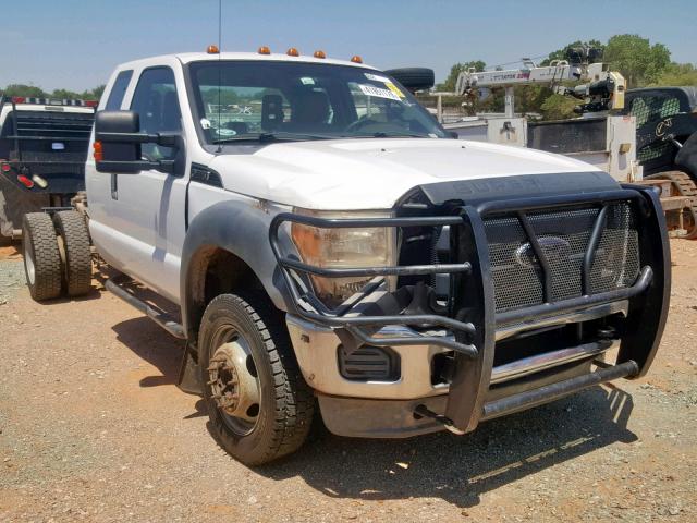 1FD0X5GY2CEB23015 - 2012 FORD F550 SUPER WHITE photo 1