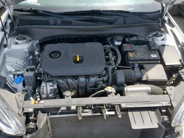 3KPF24ADXKE076994 - 2019 KIA FORTE FE SILVER photo 7