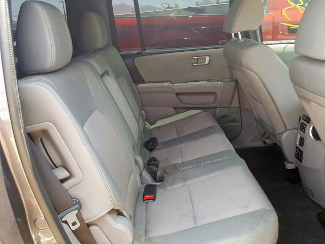 5FNYF3H36FB012228 - 2015 HONDA PILOT SE GRAY photo 6