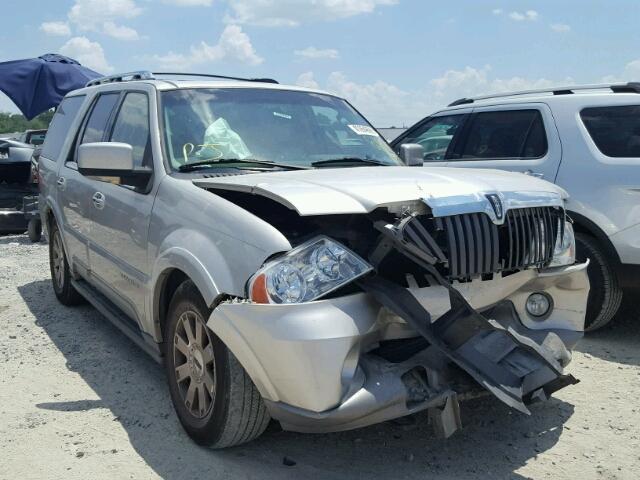 5LMFU28R94LJ36332 - 2004 LINCOLN NAVIGATOR SILVER photo 1