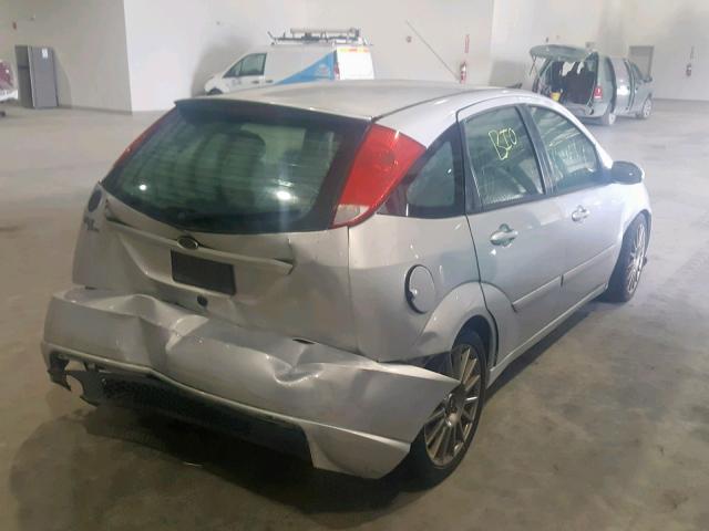 3FAHP30544R127258 - 2004 FORD FOCUS ZX5 SILVER photo 4