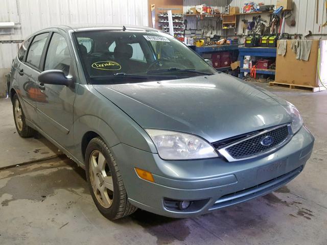 3FAFP37N65R133559 - 2005 FORD FOCUS ZX5 GREEN photo 1