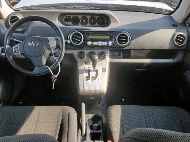 JTLKE50E781042484 - 2008 TOYOTA SCION XB 银色 照片 9