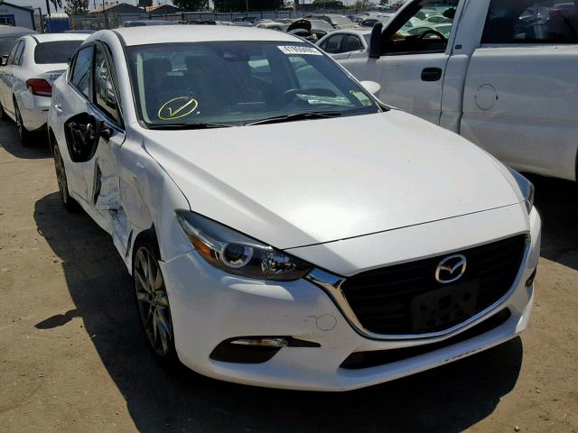 3MZBN1V32JM202126 - 2018 MAZDA 3 TOURING WHITE photo 1