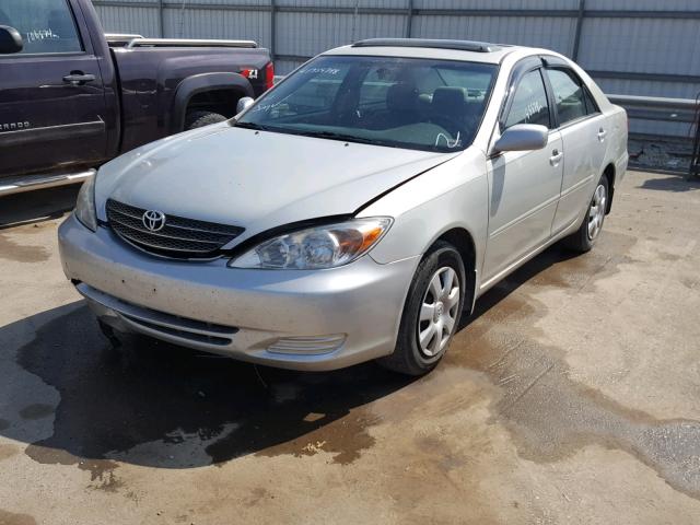 4T1BE32K93U758857 - 2003 TOYOTA CAMRY LE SILVER photo 2