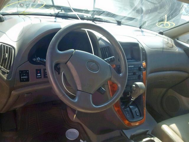 JT6HF10U4Y0160847 - 2000 LEXUS RX 300 SILVER photo 9