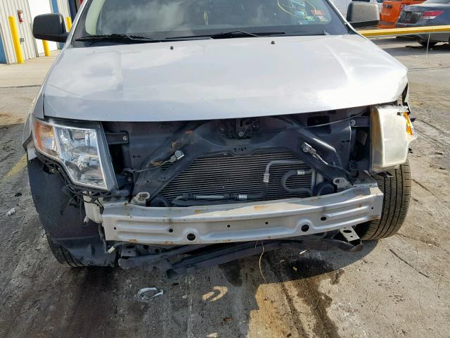 2FMDK36C29BA53529 - 2009 FORD EDGE SE SILVER photo 9