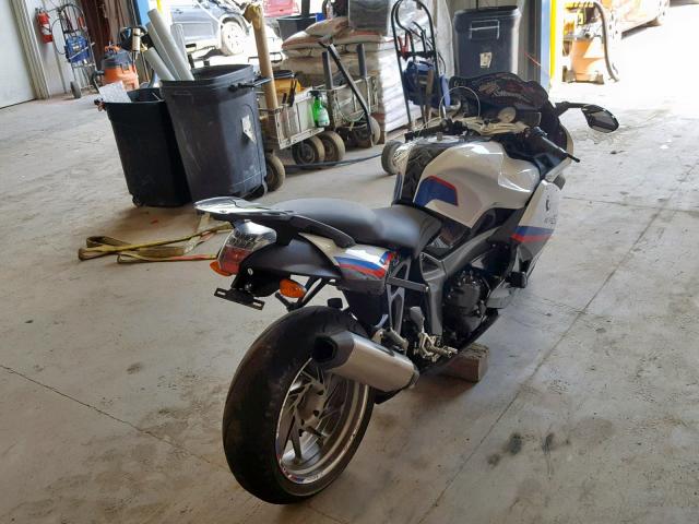 WB1050906GZV95542 - 2016 BMW K1300 S WHITE photo 4