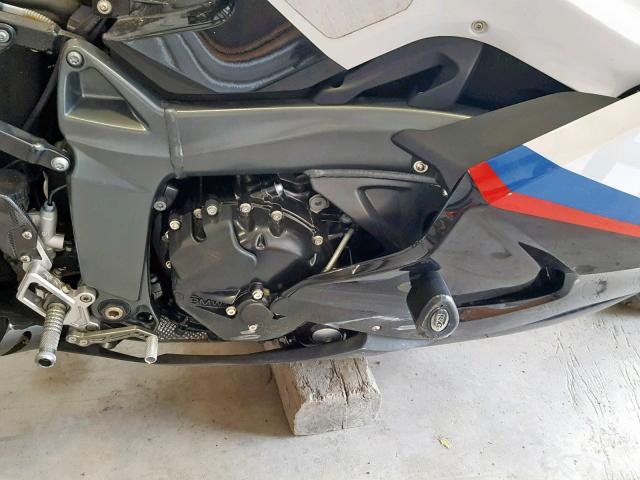 WB1050906GZV95542 - 2016 BMW K1300 S WHITE photo 7