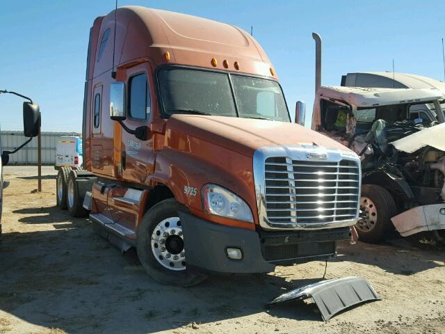 1FUJGLDR0CSBJ8810 - 2012 FREIGHTLINER CASCADIA 1 ORANGE photo 1