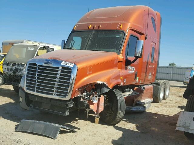 1FUJGLDR0CSBJ8810 - 2012 FREIGHTLINER CASCADIA 1 ORANGE photo 2