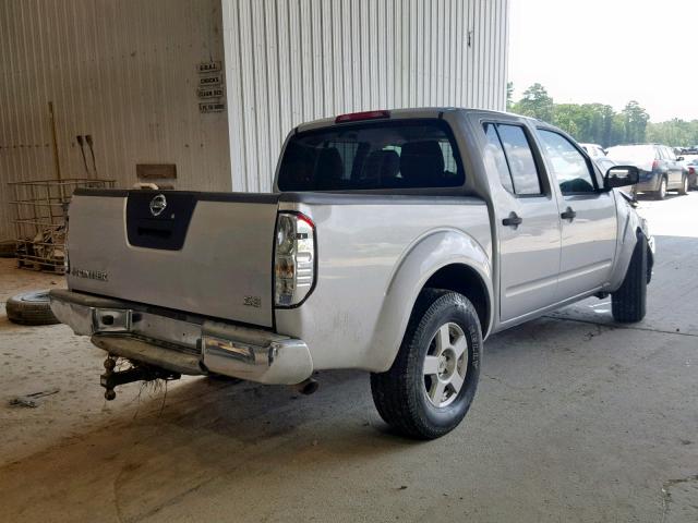 1N6AD07U58C430650 - 2008 NISSAN FRONTIER C GRAY photo 4