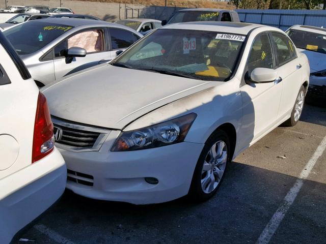 1HGCP3F85AA027313 - 2010 HONDA ACCORD EXL WHITE photo 2