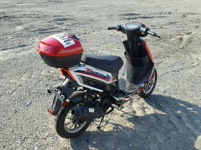 L9NTEACX1H1353514 - 2017 TAO SCOOTER RED photo 4