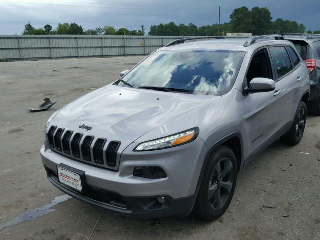 1C4PJLCB6JD561937 - 2018 JEEP CHEROKEE L GRAY photo 2