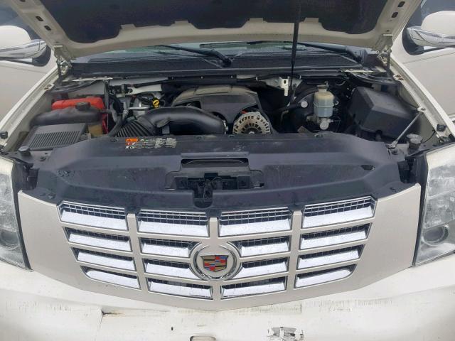 1GYFK63817R133228 - 2007 CADILLAC ESCALADE L WHITE photo 7