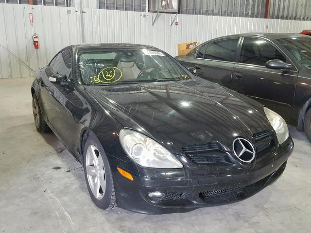 WDBWK54FX7F156472 - 2007 MERCEDES-BENZ SLK 280 BLACK photo 1