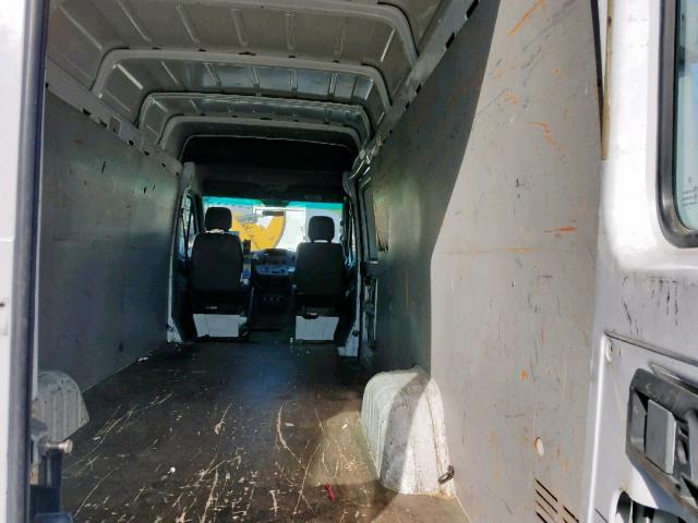 WD2YD341125323375 - 2002 FREIGHTLINER SPRINTER 2 WHITE photo 6